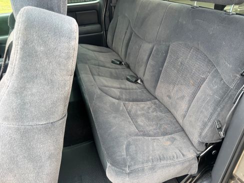 Used 2001 Chevrolet Silverado 1500 LS w/ Firm Ride Suspension Pkg RWD image 26