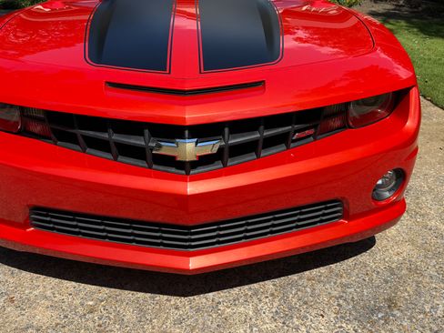 Used 2010 Chevrolet Camaro SS w/ RS Package RWD image 4