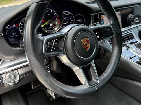 Used 2018 Porsche Panamera 4 w/ Premium Package Plus AWD/4WD image 13