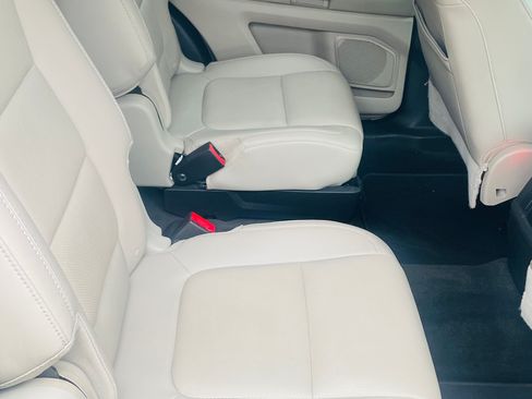 Used 2015 Ford Explorer Limited w/ Equipment Group 302A image 19