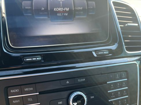 Used 2018 Mercedes-Benz GLS 450 4MATIC image 13