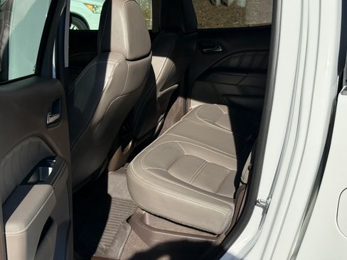 Used 2021 GMC Canyon Denali image 19