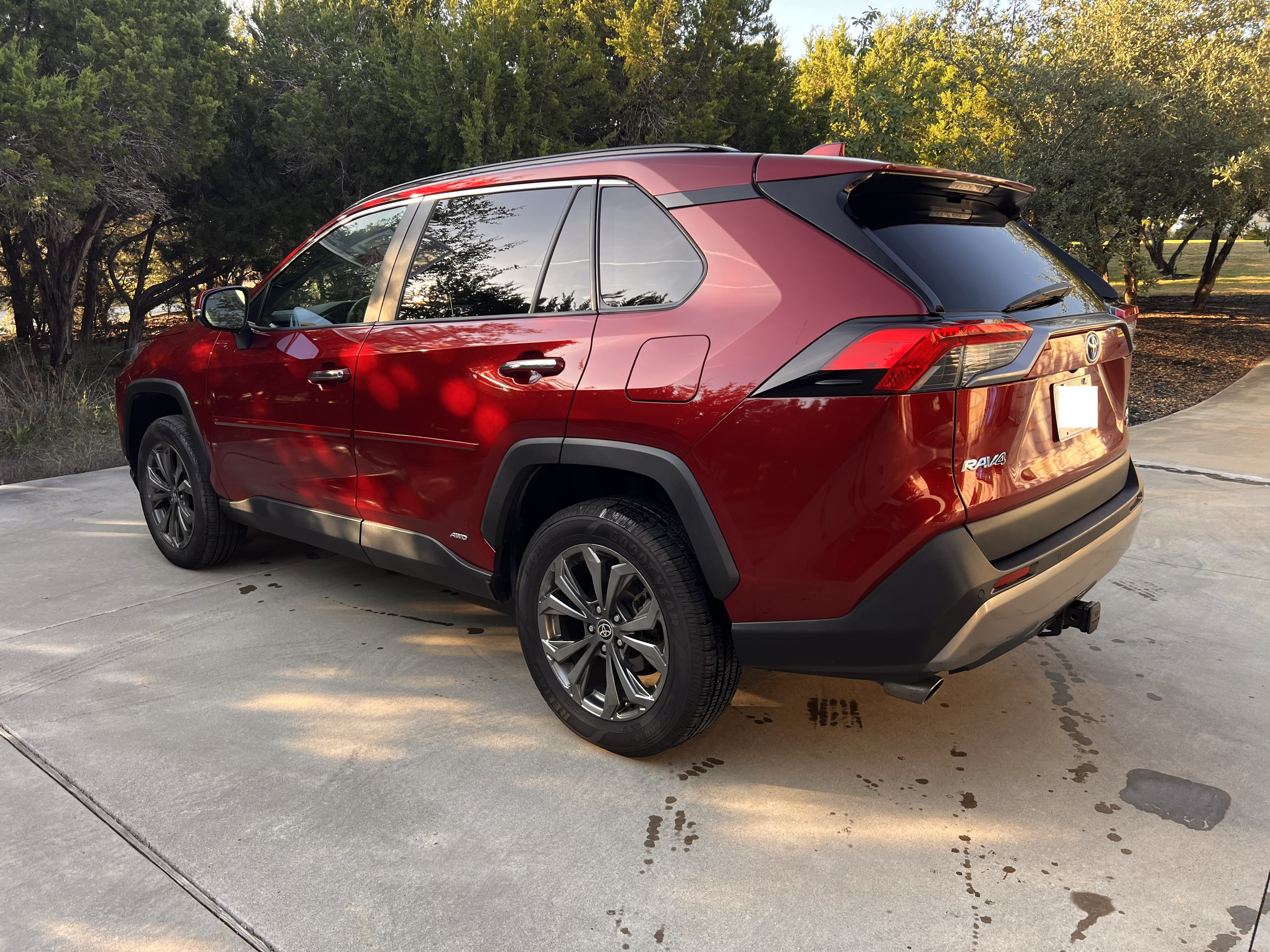 Used 2022 Toyota RAV4 Limited AWD/4WD image 15