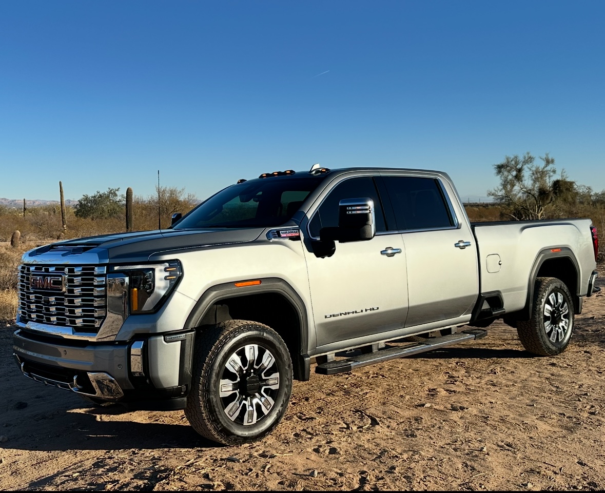 Used 2024 GMC Sierra 3500 Denali w/ Denali Reserve Package AWD/4WD image 14