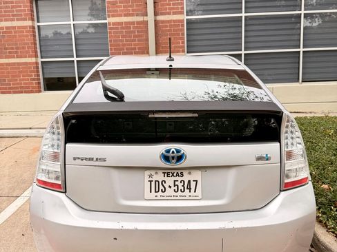 Used 2010 Toyota Prius Two image 8