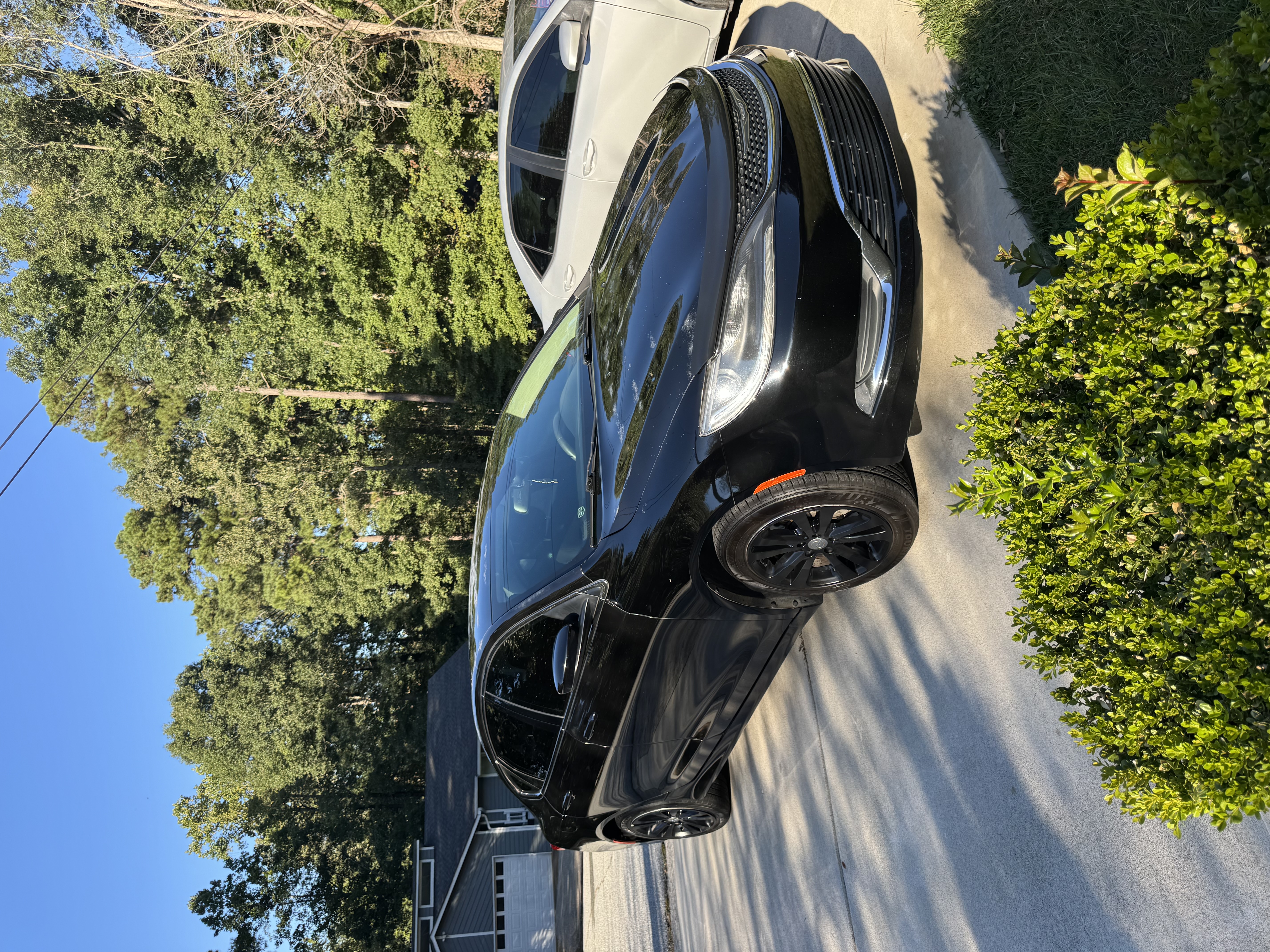 Used 2016 Chrysler 200 Limited FWD image 2