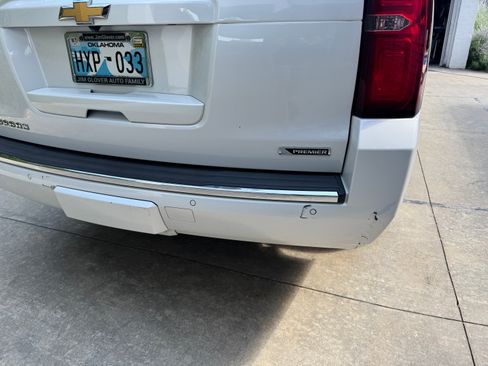 Used 2018 Chevrolet Suburban Premier image 13