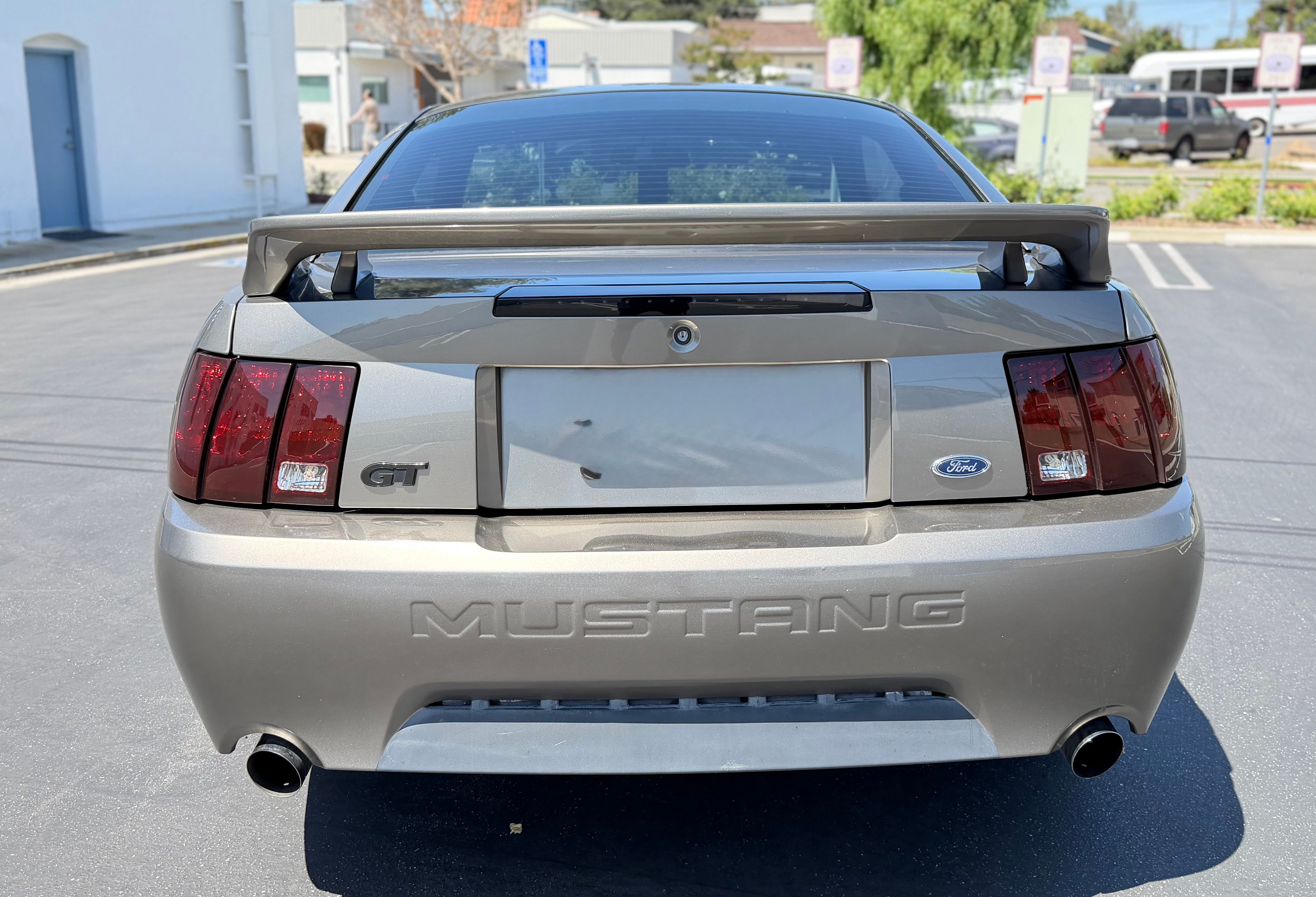 Used 2001 Ford Mustang GT RWD image 4