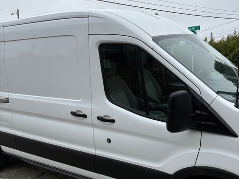 Used 2019 Ford Transit 250 148 Medium Roof w/ Interior Upgrade Package RWD image 5