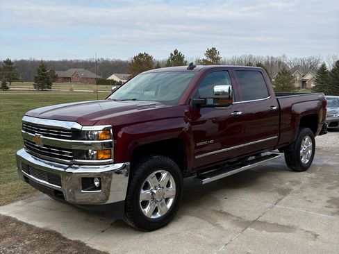 Used 2016 Chevrolet Silverado 2500 LTZ w/ Duramax Plus Package image 2