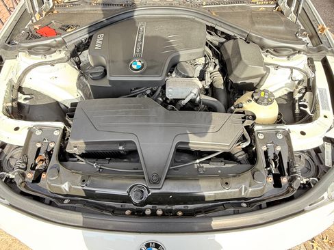 Used 2015 BMW 320i xDrive Sedan AWD/4WD image 6
