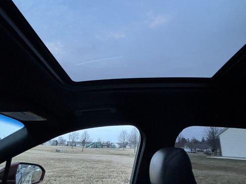 Used 2016 Lincoln MKX Reserve w/ Climate Package image 13