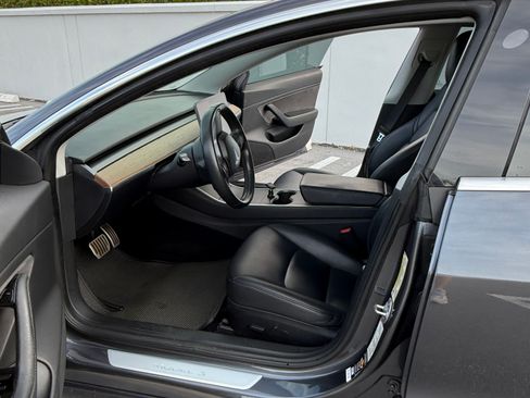 Used 2018 Tesla Model 3 Performance image 10