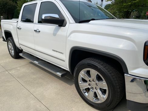 Used 2017 GMC Sierra 1500 SLT RWD image 4