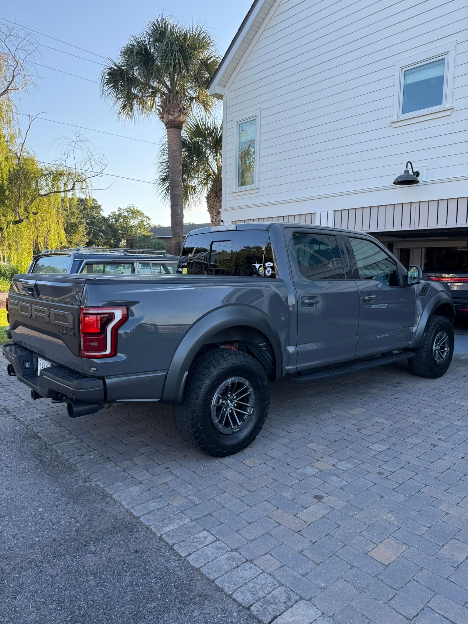 Used 2020 Ford F150 Raptor w/ Equipment Group 802A Luxury AWD/4WD image 8