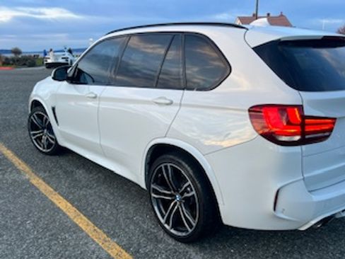 Used 2016 BMW X5 M image 2