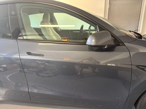 Used 2023 Tesla Model Y Long Range AWD/4WD image 18