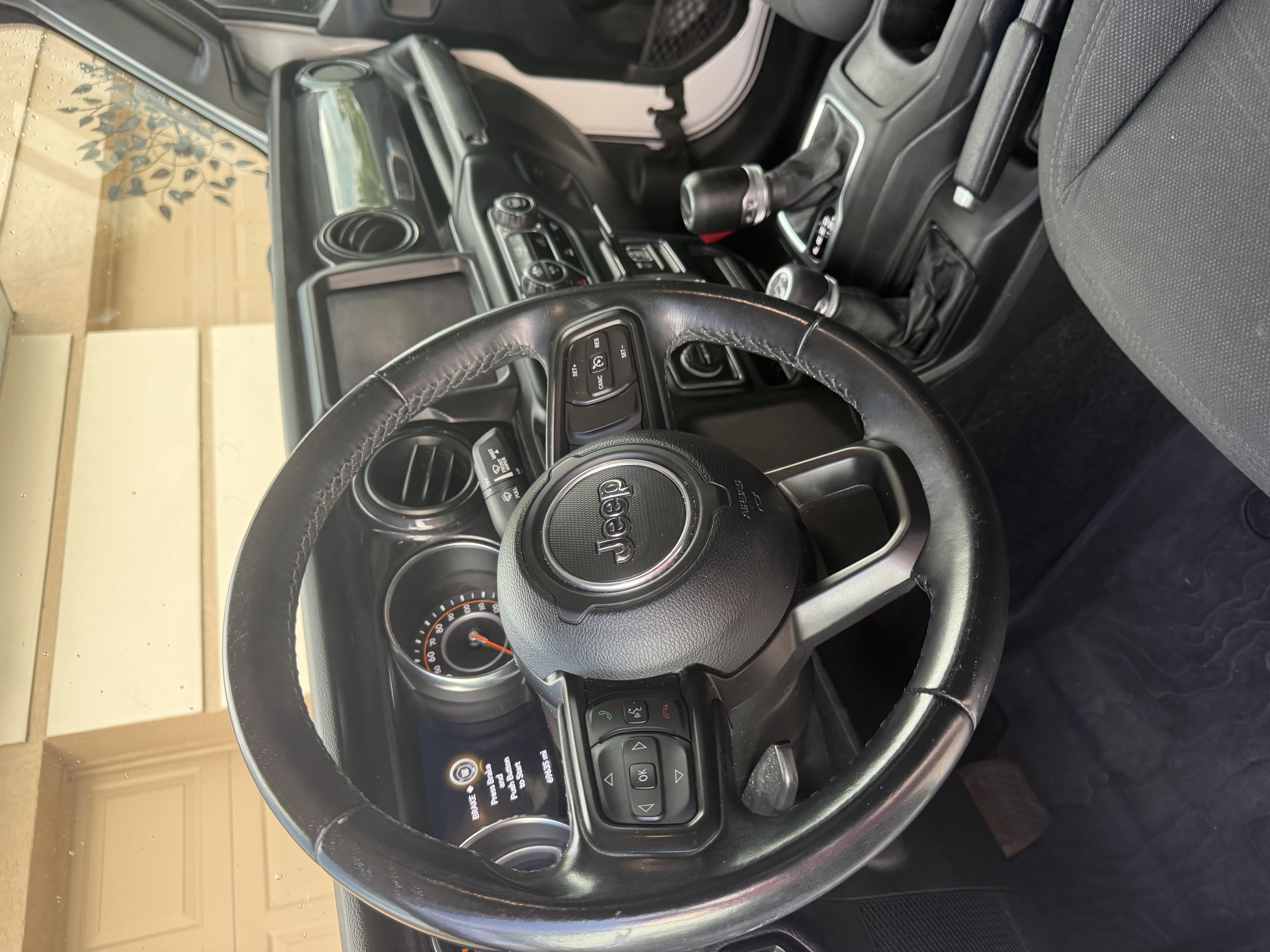 Used 2020 Jeep Gladiator Sport AWD/4WD image 15