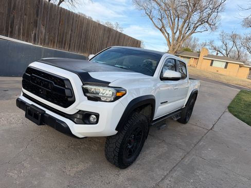 Used 2023 Toyota Tacoma TRD Off-Road w/ Technology Package image 1