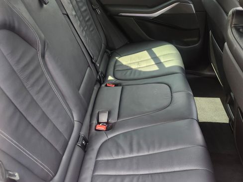 Used 2019 BMW X5 xDrive40i AWD/4WD image 13