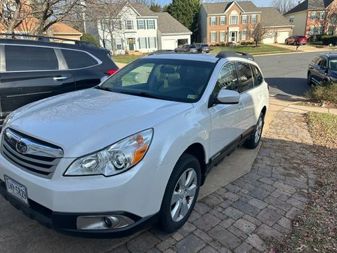 Used 2012 Subaru Outback 2.5i Premium AWD/4WD image 4