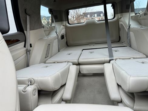 Used 2023 Cadillac Escalade Sport Platinum image 21