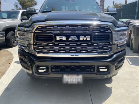 Used 2020 RAM 2500 Limited AWD/4WD image 2