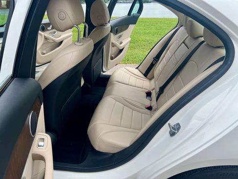 Used 2017 Mercedes-Benz C 300 Sedan image 15