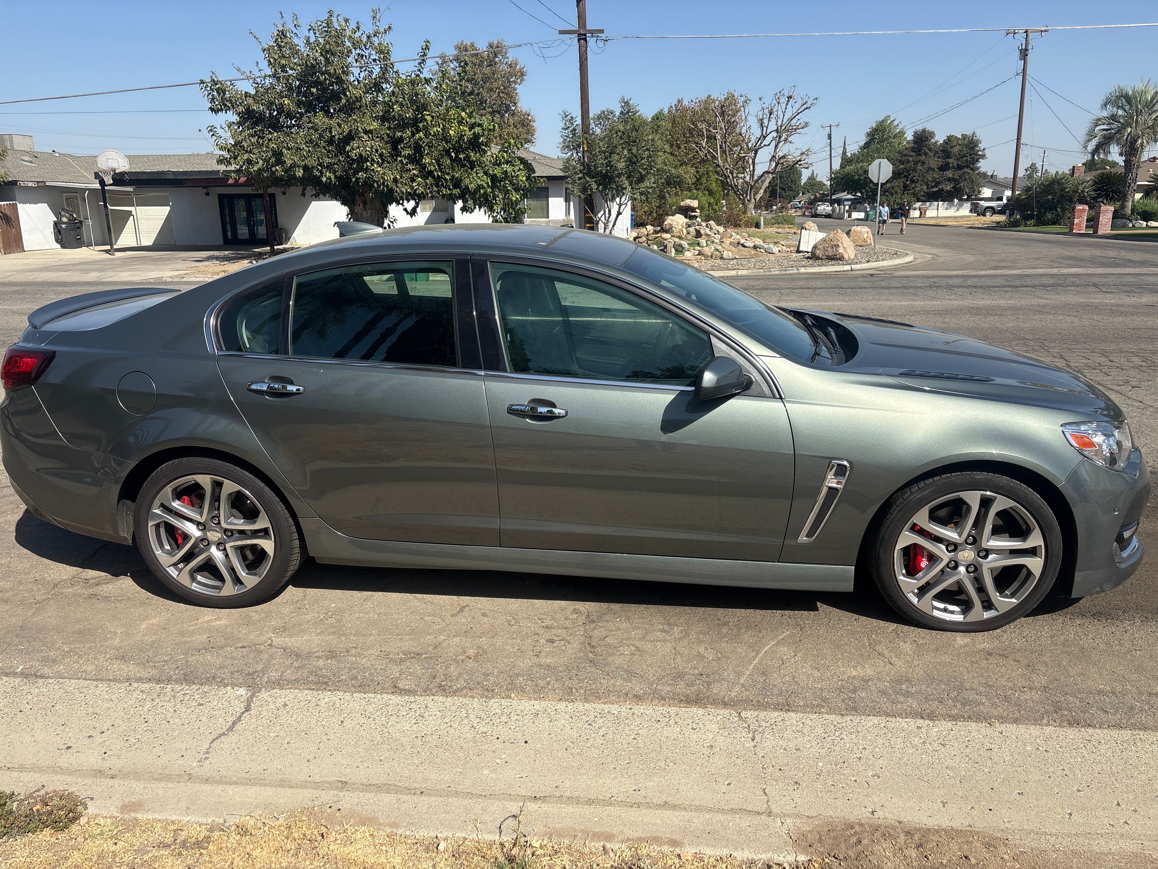 Used 2016 Chevrolet SS RWD image 4