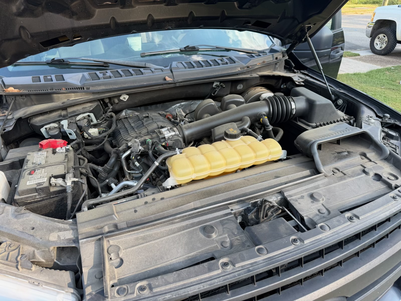 Used 2020 Ford F150 XL w/ Equipment Group 101A Mid RWD image 9
