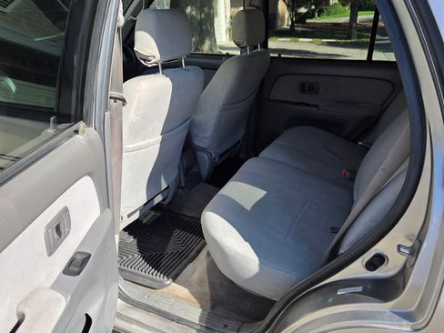 Used 2001 Toyota 4Runner SR5 image 13