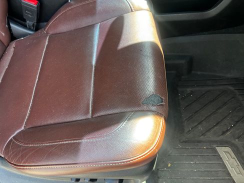 Used 2019 Chevrolet Tahoe Premier w/ Premier Plus Edition image 29