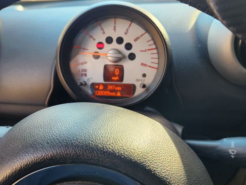 Used 2011 MINI Cooper Countryman S image 11