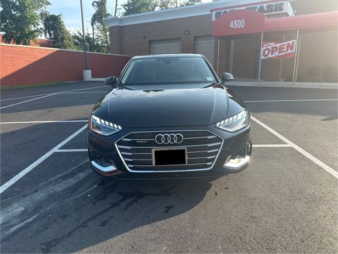 Used 2023 Audi A4 2.0T Premium w/ Convenience Package image 4
