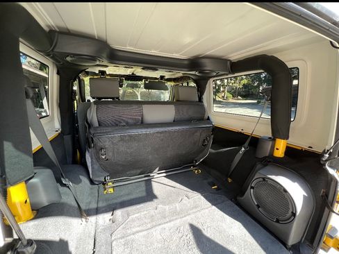 Used 2009 Jeep Wrangler X image 9