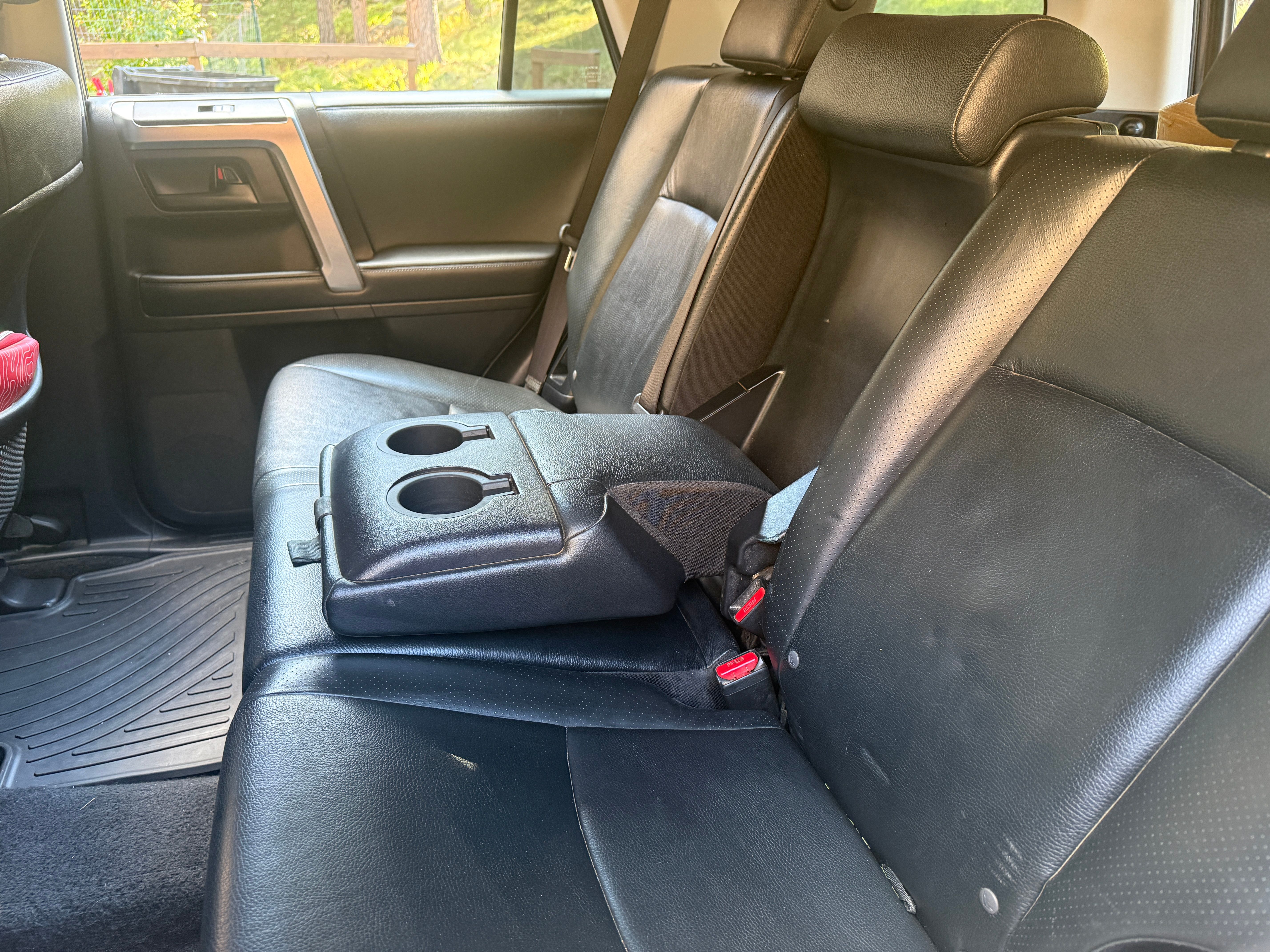 Used 2012 Toyota 4Runner Limited AWD/4WD image 11