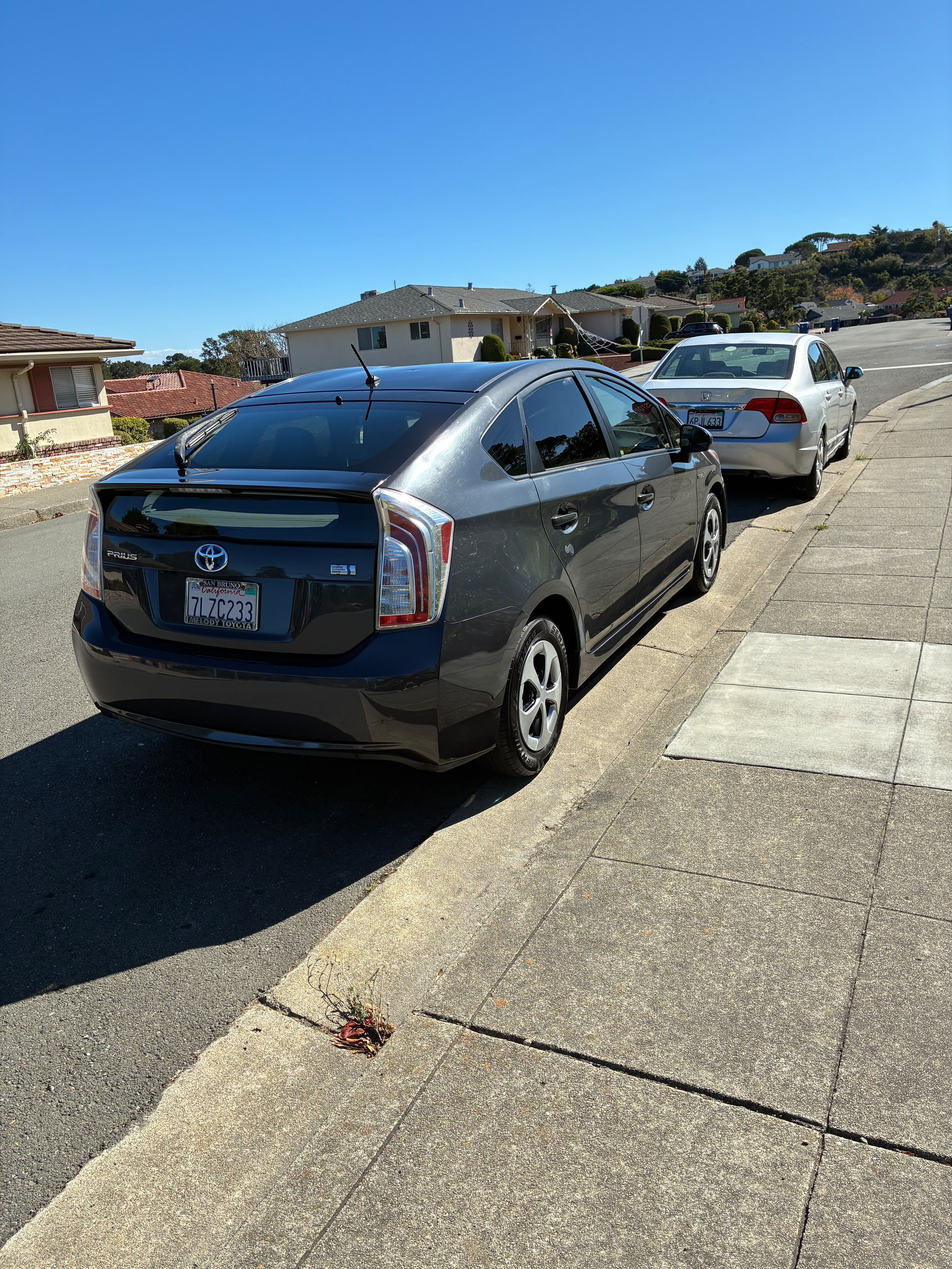 Used 2015 Toyota Prius Two w/ Preferred Accessory Package FWD image 4