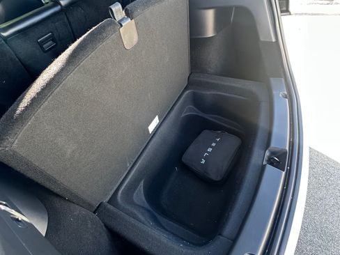 Used 2020 Tesla Model Y Performance image 2