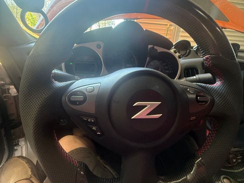 Used 2020 Nissan 370Z Coupe RWD image 22
