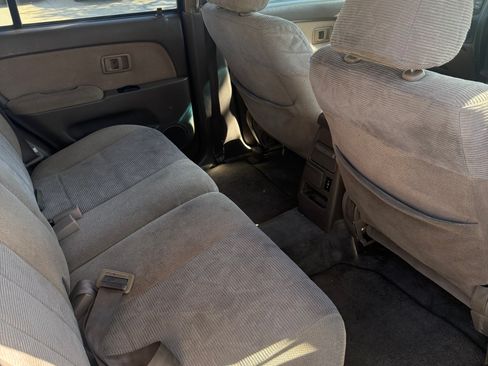 Used 1999 Toyota 4Runner SR5 AWD/4WD image 23