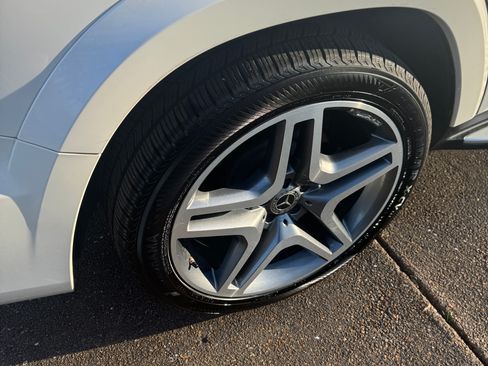 Used 2019 Mercedes-Benz GLS 550 4MATIC image 15