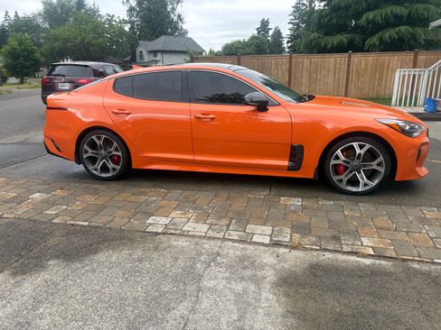 Used 2019 Kia Stinger GTS AWD/4WD image 4