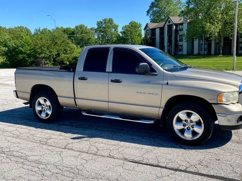 Used 2005 Dodge Ram 1500 Truck SLT w/ Trailer Tow Group RWD image 2