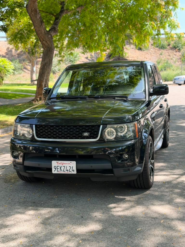 Used 2012 Land Rover Range Rover Sport HSE AWD/4WD image 8