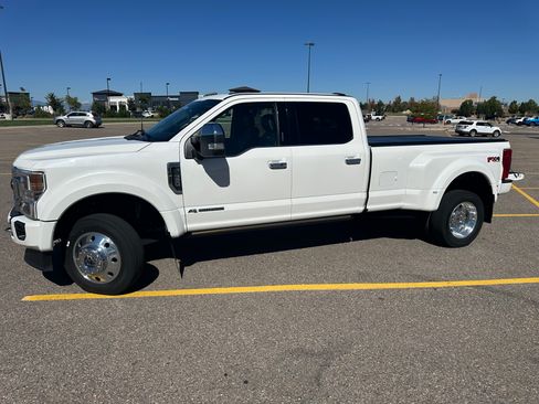 Used 2022 Ford F450 Platinum w/ FX4 Off-Road Package image 1