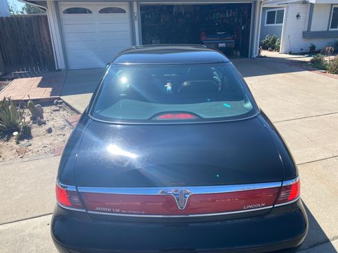 Used 1998 Lincoln Mark VIII RWD image 5