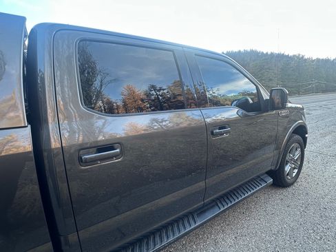 Used 2018 Ford F150 Lariat w/ Equipment Group 502A Luxury image 9