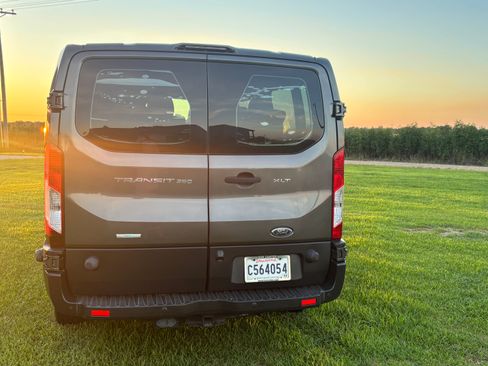 Used 2016 Ford Transit 350 XLT RWD image 6