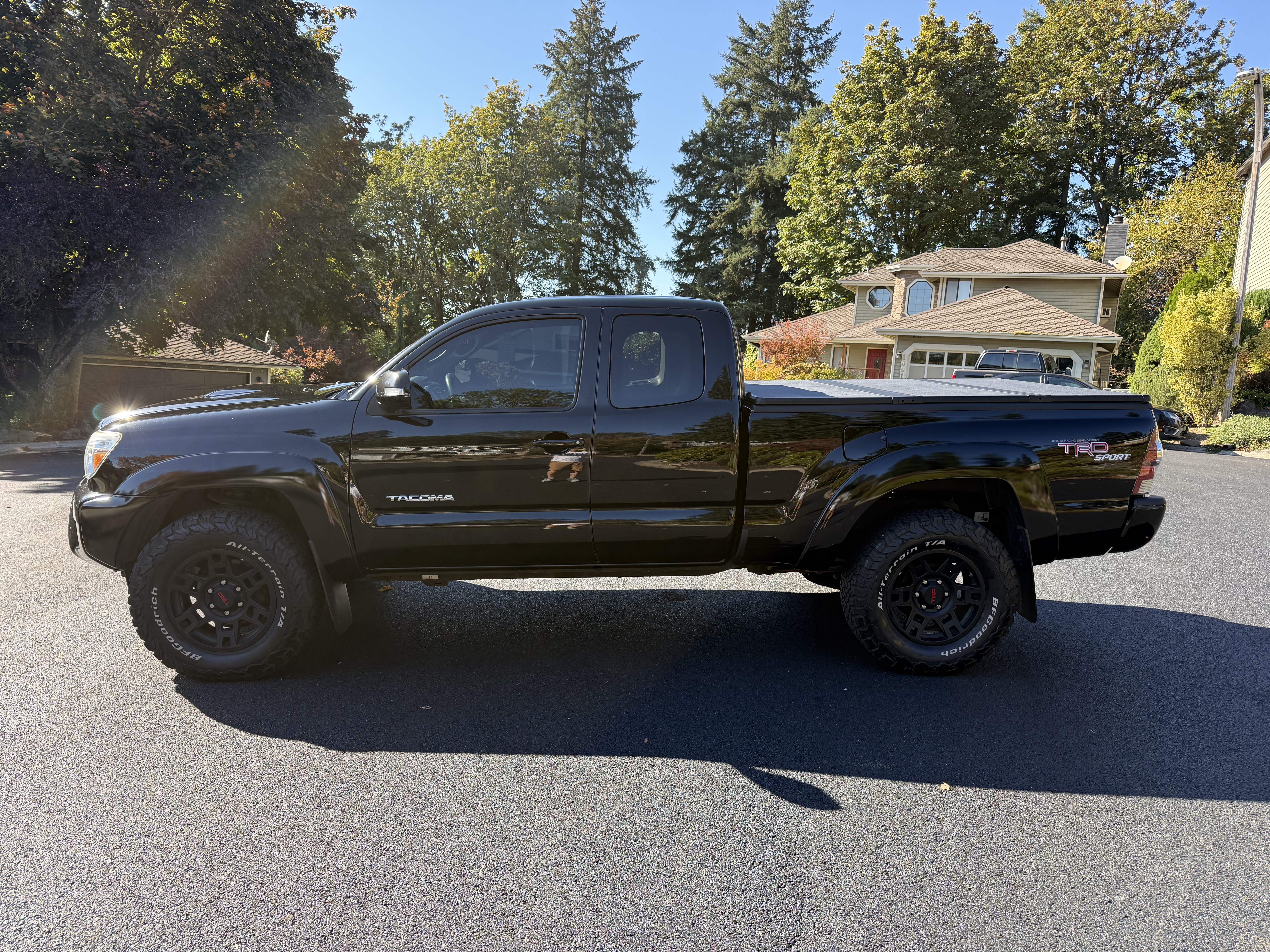 Used 2013 Toyota Tacoma 4x4 Access Cab V6 w/ TRD Sport Pkg image 8