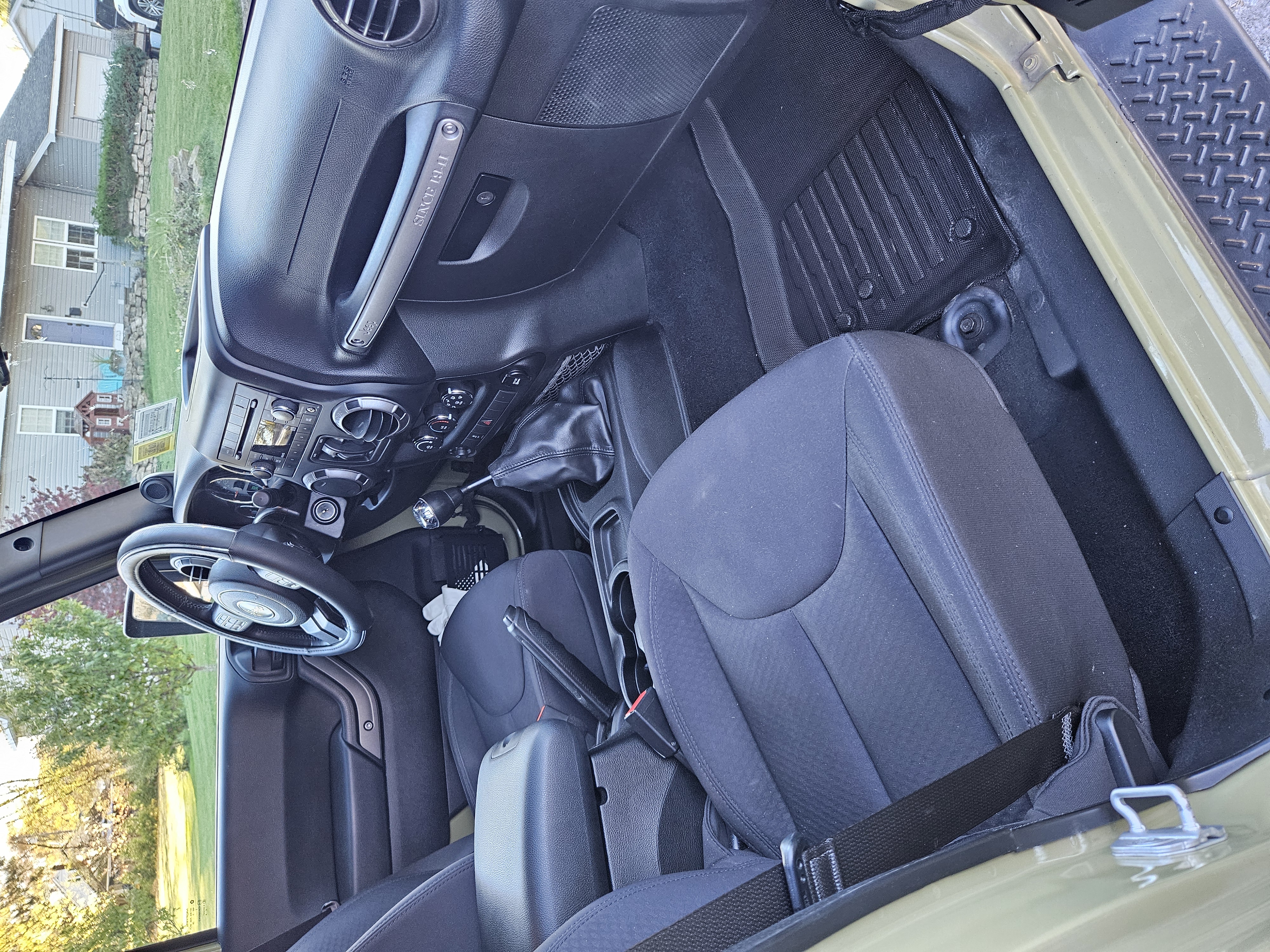 Used 2013 Jeep Wrangler Unlimited Sport AWD/4WD image 14
